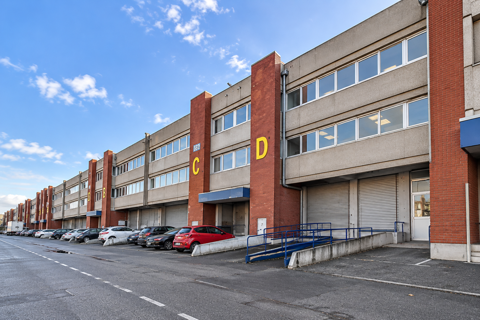 Locaux d’activité et entrepôts à louer – Saint-Ouen-sur-Seine (93)