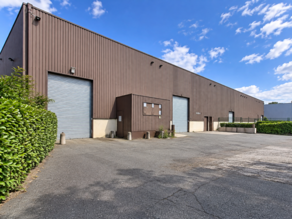 Local d’activité et bureaux à louer – Saint-Ouen-l’Aumône (95)