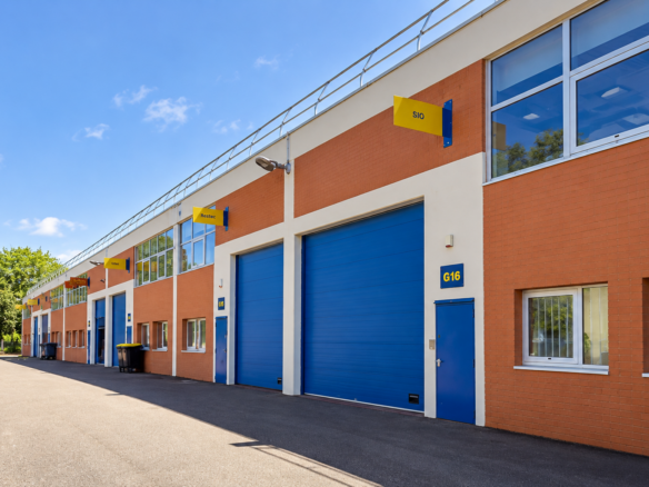 Local d’activité à louer – Saint-Ouen-l’Aumône (95)